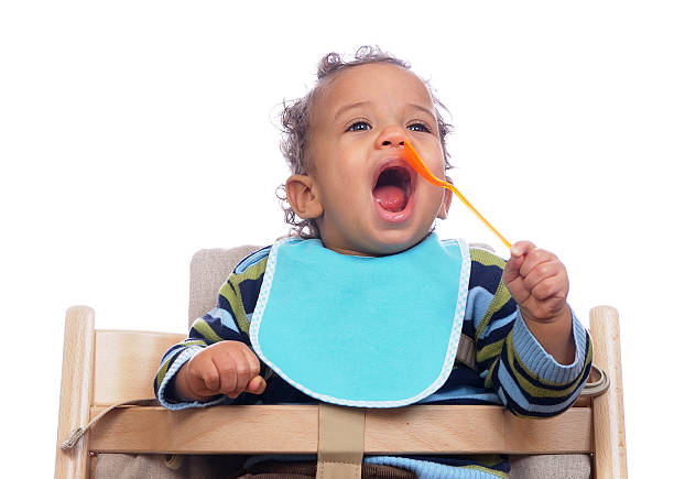 How to Introduce and Prepare Baby Food: A Comprehensive Guide