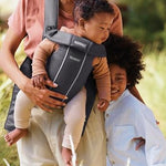 BabyBjörn Baby Carrier Mini, Anthracite, 3D Mesh | Newborn Carrier (7-25 lbs), Ergonomic, Easy-to-Use