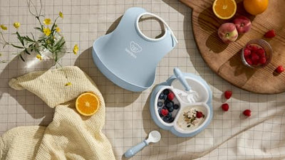 BabyBjörn Mealtime Set, 4 pc, Powder Blue | Includes Baby Plate, Baby Fork, Baby Spoon, and Baby Cup | Dishwasher Safe | Toddler Feeding Set for self-Feeding or Baby-led weaning