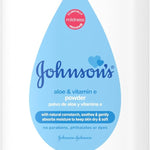 Johnson's Naturally Derived Cornstarch Baby Powder, Aloe & Vitamin E for Delicate Skin, Hypoallergenic, Free of Talc, Parabens, Phthalates & Dyes, Silky for Gentle Baby Skin Care, 9 oz