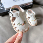 Myleleya Baby Girls Sandals Summer Baby Girl Flat Shoes Soft Sole Closed Toe Beach Sandal Infant Newborn Crib Shoes First Walkers Prewalkers Shoes