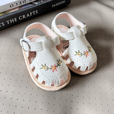 Myleleya Baby Girls Sandals Summer Baby Girl Flat Shoes Soft Sole Closed Toe Beach Sandal Infant Newborn Crib Shoes First Walkers Prewalkers Shoes