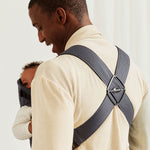 BabyBjörn Baby Carrier Mini, Anthracite, 3D Mesh | Newborn Carrier (7-25 lbs), Ergonomic, Easy-to-Use
