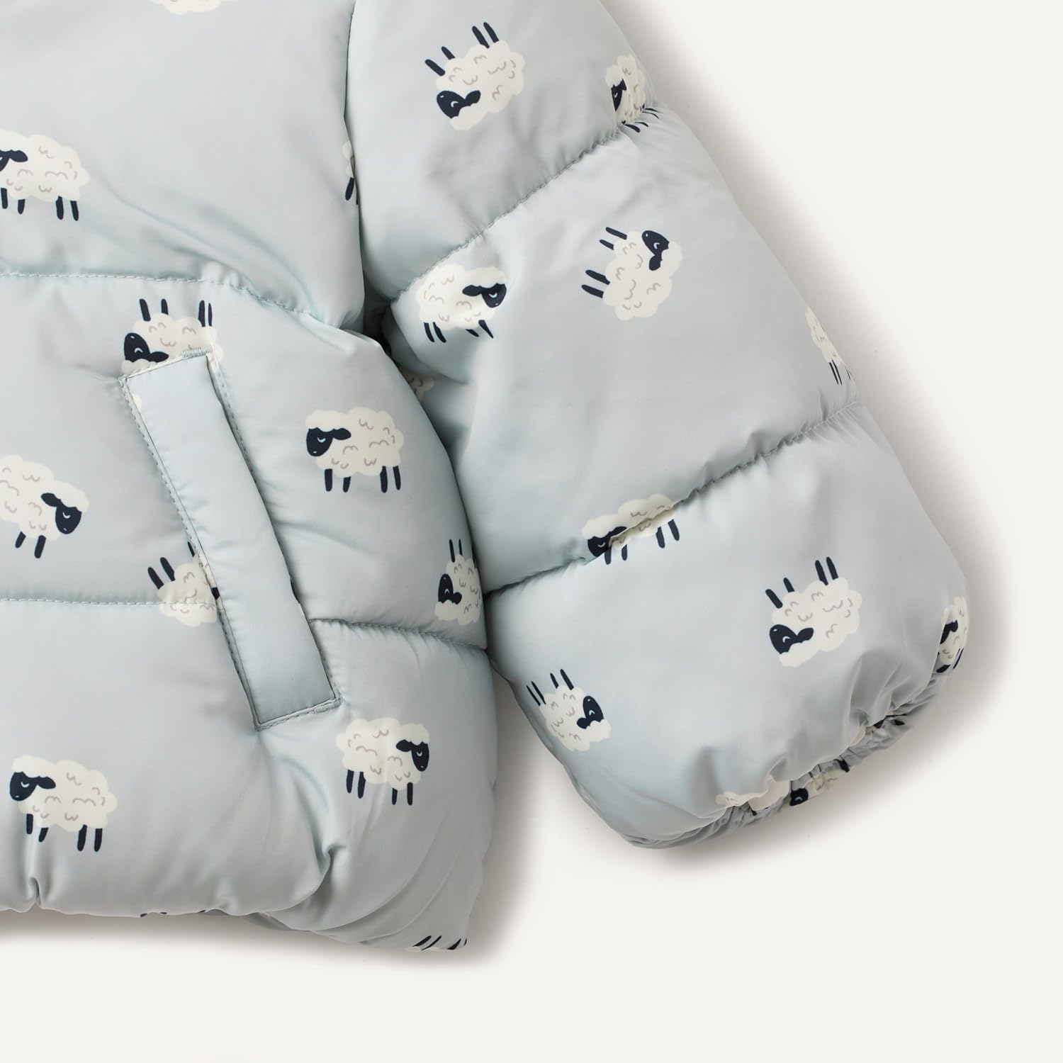 Amazon Essentials x Sofia Grainge Babies, Toddlers, and Boys' Water-Resistant Hooded Puffer Jacket