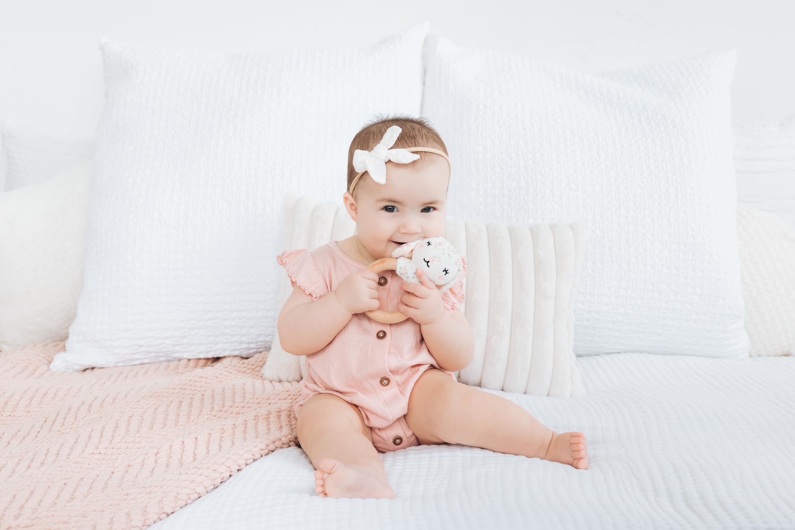 Pearhead Floral Bunny Wooden Baby Teething Ring, Natural Wood & Plush Infant Teether Rattle, BPA-Free Newborn Gum Soother, Easy-Grip Sensory Toy, 0 Months+