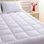 OLANLY Queen Quilted Fitted Mattress Pad, Elastic Fitted Mattress Topper, Cooling Soft Mattress Cover Stretches up to 21 Inches Deep, Machine Washable Mattress Protector (60x80 inch, White)