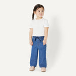 Amazon Essentials Baby Girls' Baby Girls and Toddlers' Soft Stretch Relaxed-Fit Wide Leg Jeans, Medium Blue Vintage, 18 Months