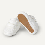 Amazon Essentials Unisex Babies' Hook & Loop Court Sneakers, White, 3 Infant