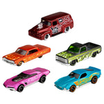 Hot Wheels 1:64 Scale Die-Cast Toy Cars 5-Pack, Set of 5 Toy Race Cars, Hot Rods, Character Cars, Rescue or Pick-Up Trucks (Styles May Vary)