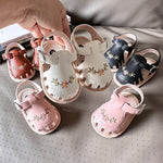 Myleleya Baby Girls Sandals Summer Baby Girl Flat Shoes Soft Sole Closed Toe Beach Sandal Infant Newborn Crib Shoes First Walkers Prewalkers Shoes
