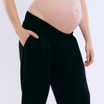 Motherhood Maternity Women's Scuba Underbelly Pregnancy Pocket Jogger Sweatpant, Black