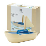 PlanToys® Sailboat Wooden Bath Toy | Eco-Friendly Floating Boat for Kids | Promotes Fine Motor Skills & Imaginative Play | Sustainable Birthday Gift for Bathtime Fun