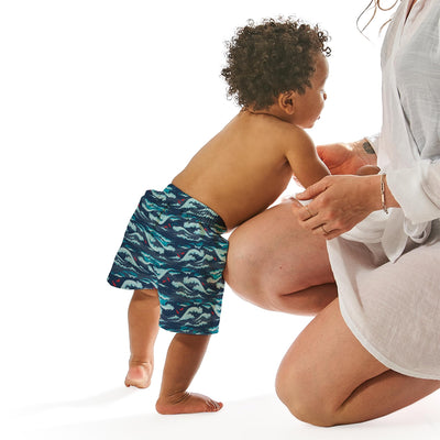 green sprouts i Play Easy-Change Eco Swim Trunks, UPF 50+, Standard 100 by Oeko-TEX® Certified, No AZO Dyes, Navy Tidal Waves - 24mo