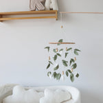 Goukurlsma Green Leaf Crib Mobile Forest Baby Mobile for Crib Green Leaf Baby Crib Mobile with Wooden Bead Woodland Baby Mobile for Bassinet Toys Hanging