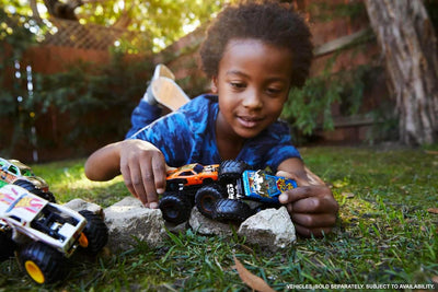 Hot Wheels Monster Trucks 2-Pack, Demolition Doubles Set of 2 Toy Vehicles in 1:64 Scale, for Kids & Collectors (Styles May Vary)