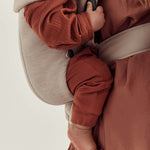 BabyBjörn Baby Carrier Mini, 3D Jersey, Light Beige | Newborn Carrier (7-25 lbs), Ergonomic, Easy-to-Use