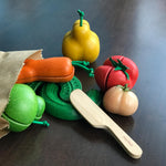 PlanToys® Wonky Fruit & Vegetables Wooden Playset Includes 5 Sliceable Fruits & Veggies | Pretend Cutting Food Toy with Wooden Knife | Montessori Toy for Toddlers
