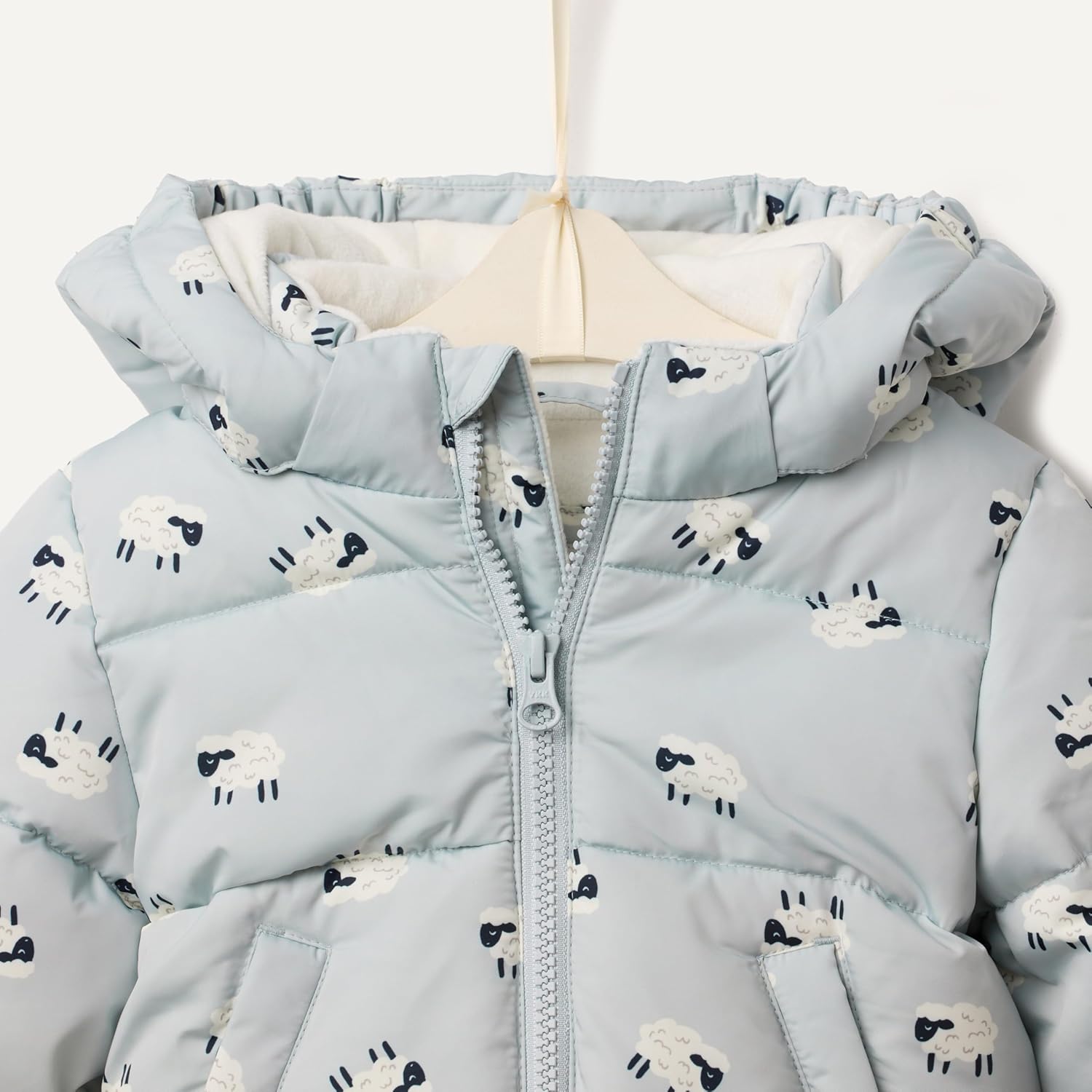 Amazon Essentials x Sofia Grainge Babies, Toddlers, and Boys' Water-Resistant Hooded Puffer Jacket