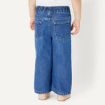 Amazon Essentials Baby Girls' Baby Girls and Toddlers' Soft Stretch Relaxed-Fit Wide Leg Jeans, Medium Blue Vintage, 18 Months