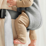 BabyBjörn Baby Carrier Mini, Light Gray, 3D Jersey | Infant Carrier (7-25 lbs), Ergonomic, Easy-to-Use