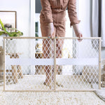 Summer Infant Secure Pressure Mount Wood & Plastic Baby Gate, Natural Hardwood Finish – 24” Tall, Fits Openings up to 27.5” to 42” Wide, Baby and Pet Gate for Doorways